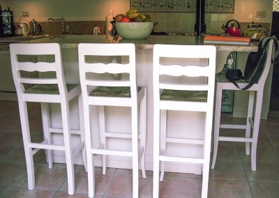 Kitchen island cabinet